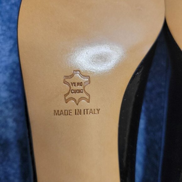 New - Salvatore Ferragamo Vintage Black Pumps Women Size 6.5 - Picture 12 of 16